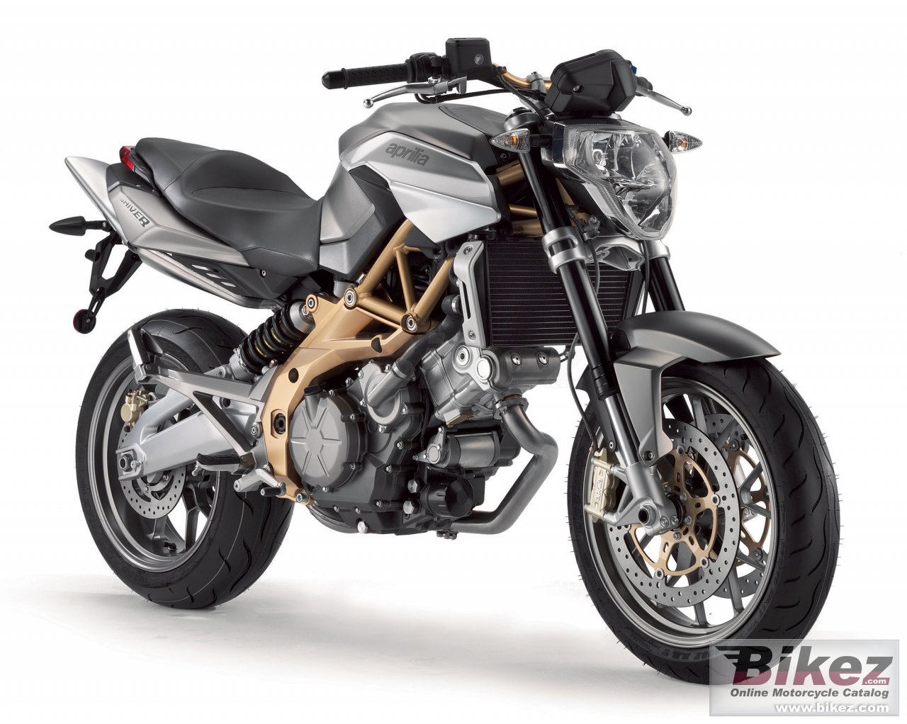 Big Aprilia sl 750 shiver picture and wallpaper from Bikez.com